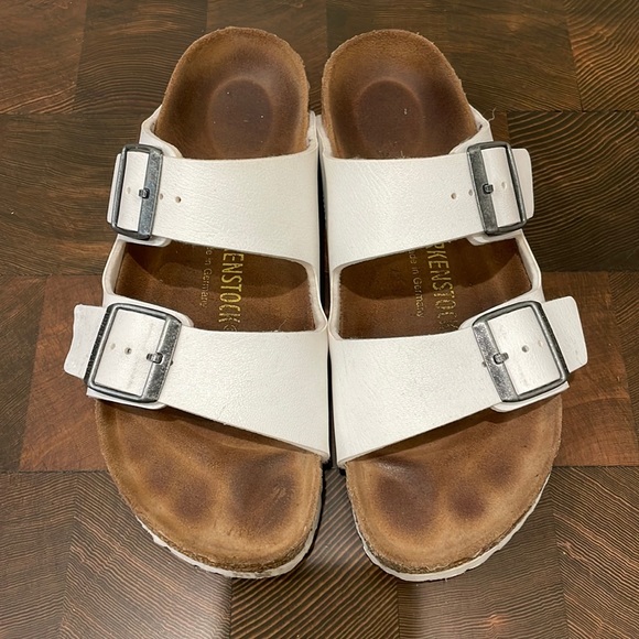 Birkenstock Shoes - White Birkenstock Arizona - Narrow width
